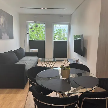 Milo - Plac Jana Pawla Ii Centrum